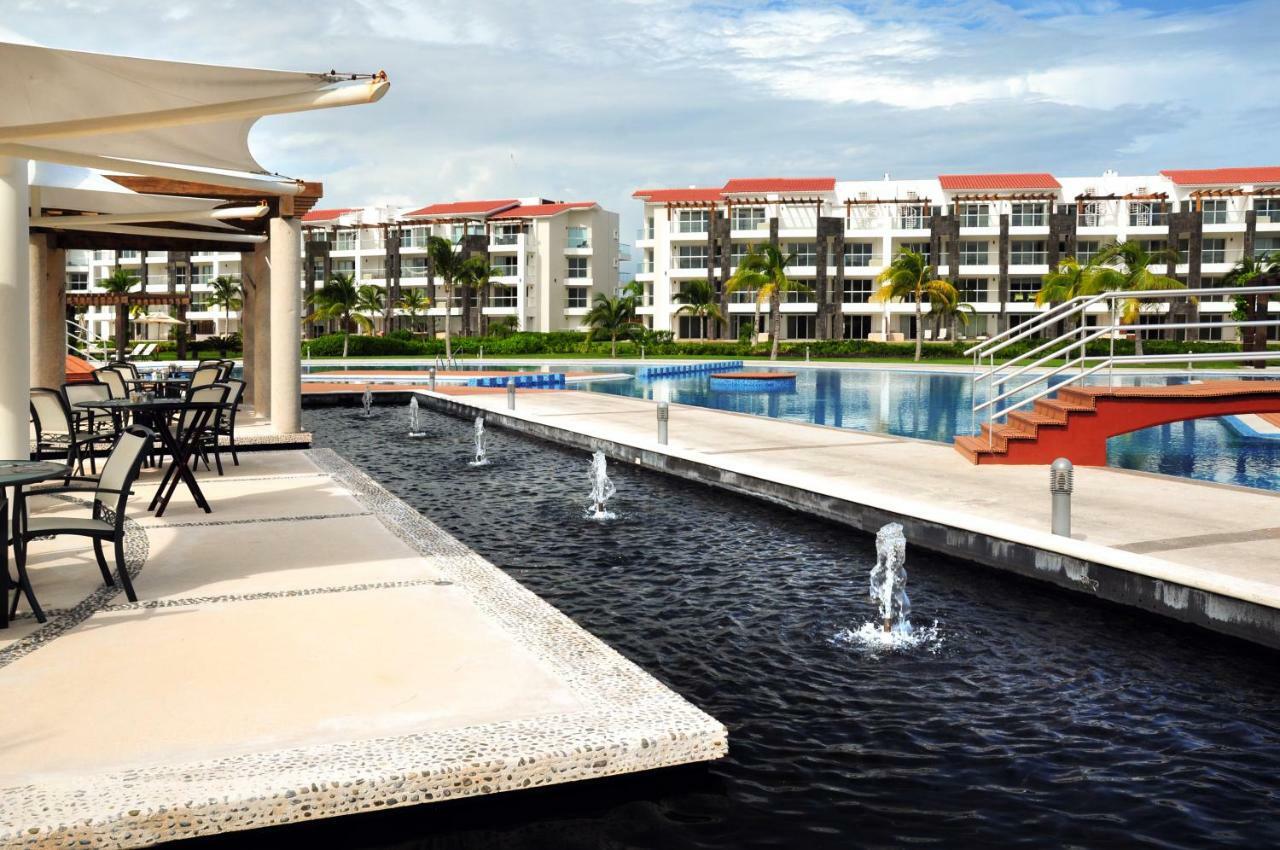 Mareazul Beach Front Resort Плая дел Кармен Екстериор снимка